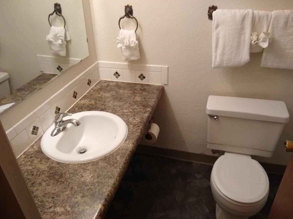 Townhouse Motel Lusk Zewnętrze zdjęcie