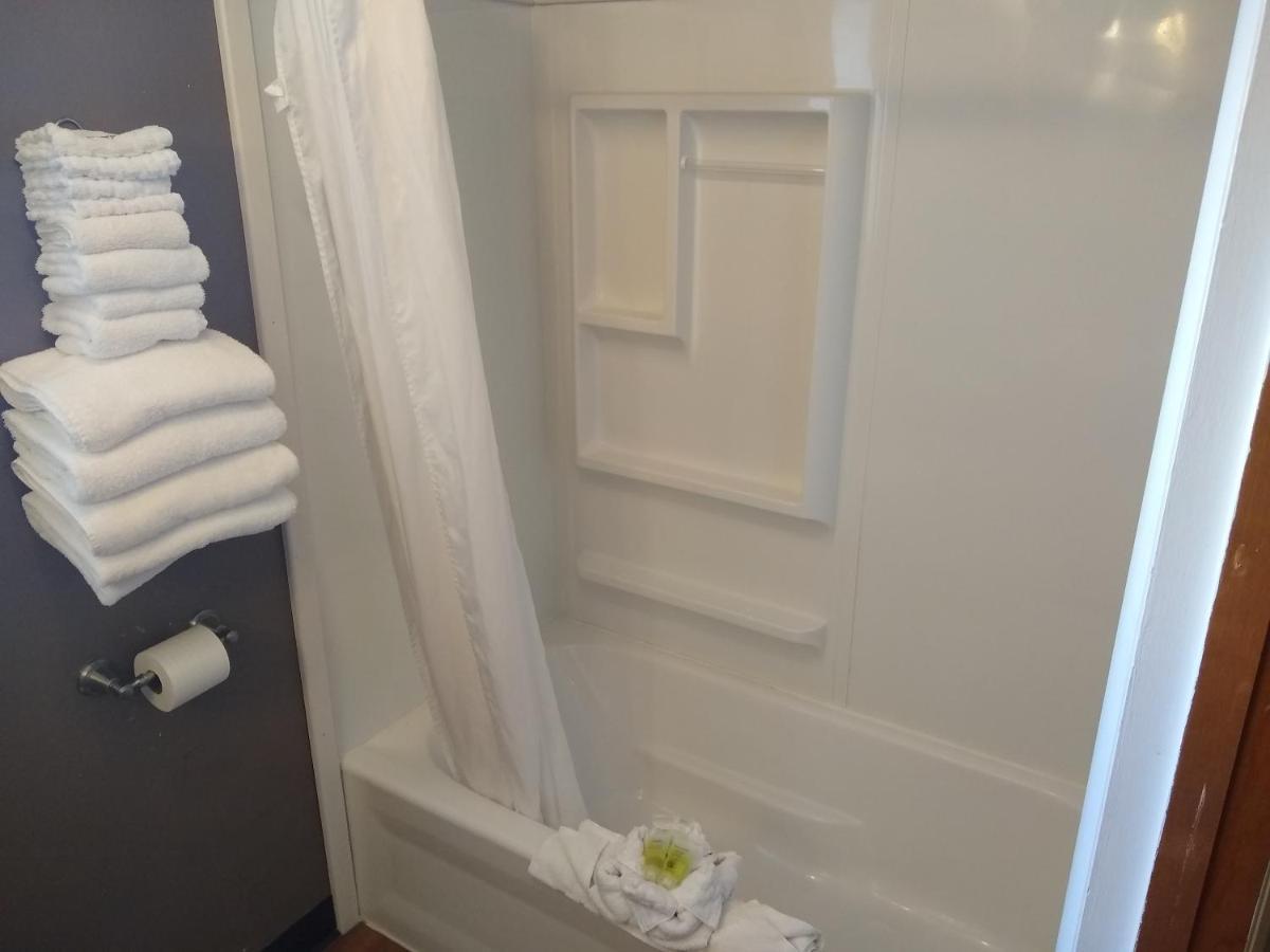 Townhouse Motel Lusk Zewnętrze zdjęcie